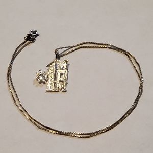 Sterling Silver #1 MOM Pendant Necklace